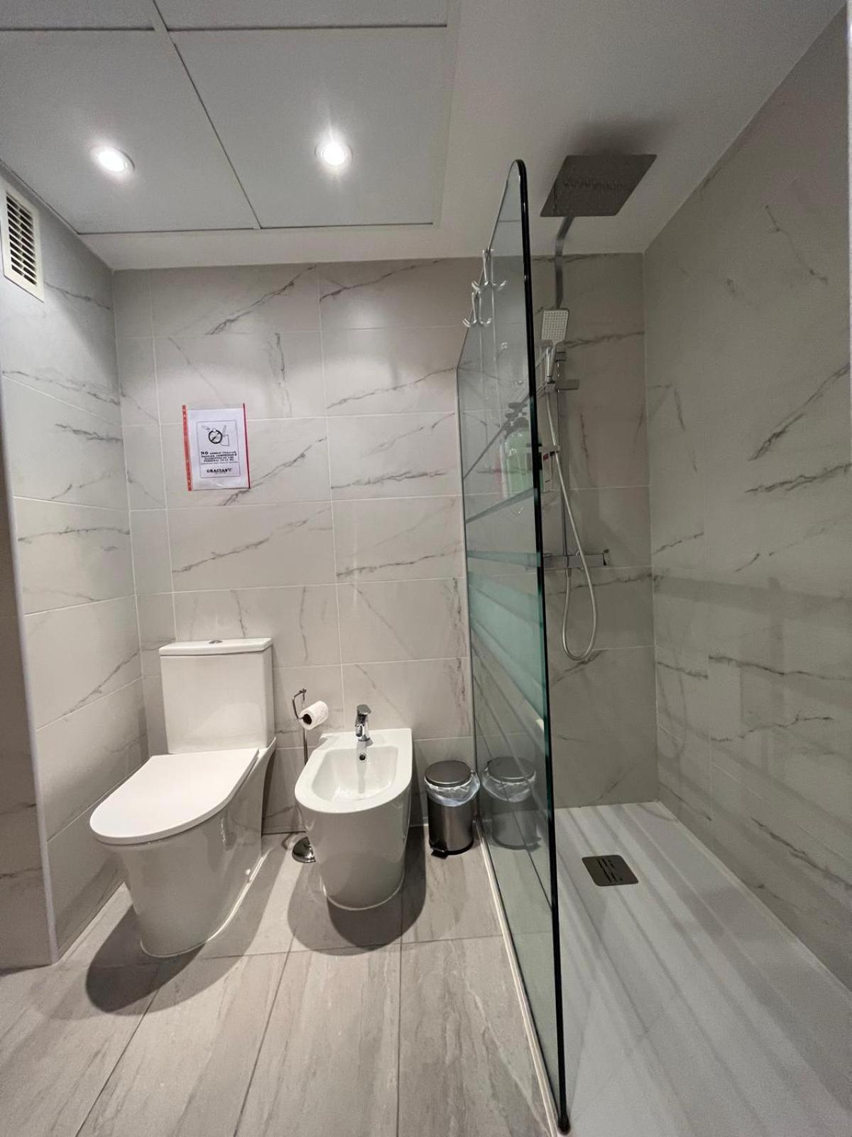Blue Beach Apartment+Oceanview+Private Parking Валенсия Екстериор снимка